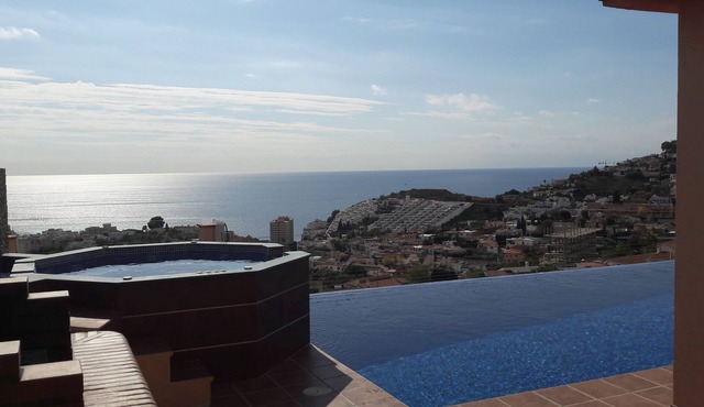 Villa Casa Montes del Castillo: Free Heated Pool & Laser Cinema