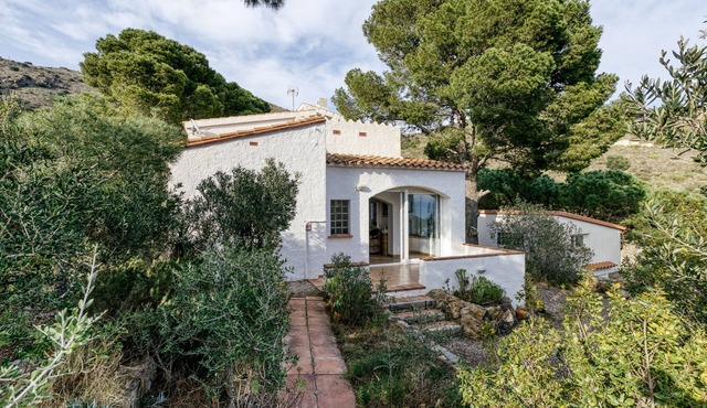 Villa 'Casa Nostra - Tramuntana' Near the Beach with Sea Views and Spacious Garden