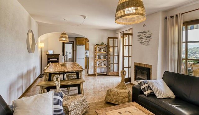 Villa "Castell Mirto" with Private Pool, Terraces & Wi-Fi