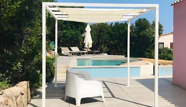 Villa con Piscina Privata e Vista Mare Conca Verde