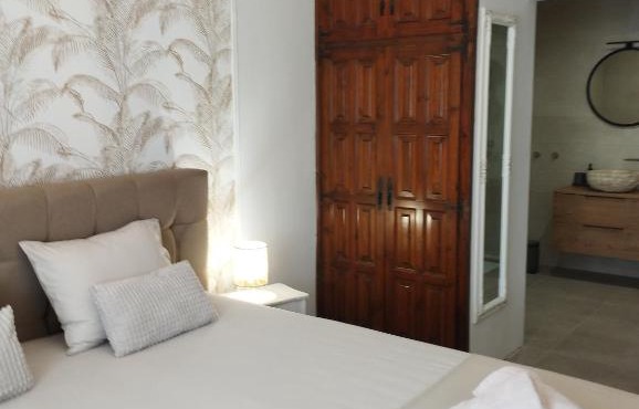 Villa Costera B&B