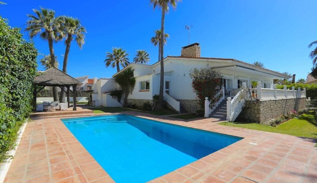 VILLA DEL MAR 'Boutique Beach-House' 11PAX
