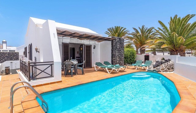 Villa Elena Sol by Villa Plus
