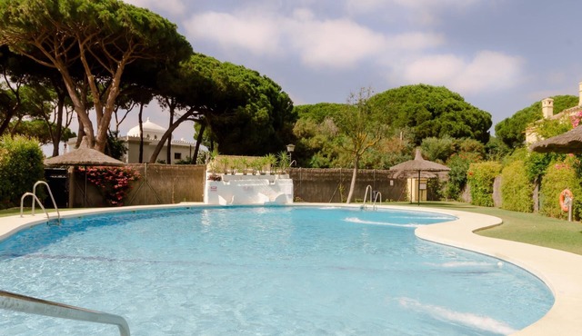 Villa with pool in El Manantial