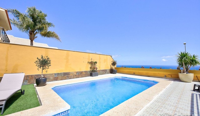 Villa Galasol with heated pool.