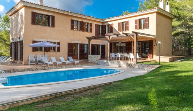 Villa Garrover de Bunyola by Interhome