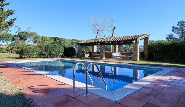 Villa Gerunda with pool - My Rental Homes