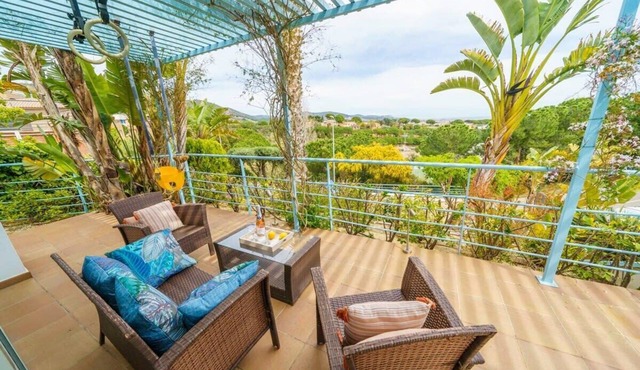 Villa Ikigai Lux, ideal familias, piscina y Aircon