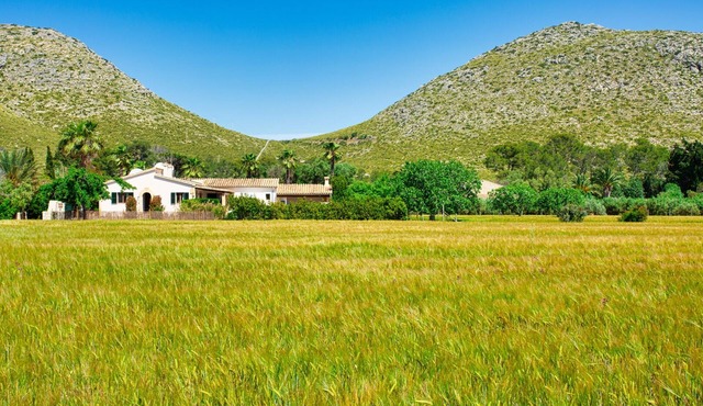 Villa In Siller - Peaceful Location & Privacy - Walking distance to town center