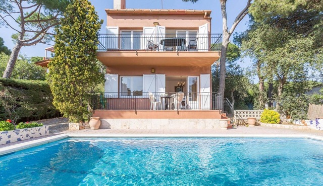 Villa in Spain near Sandy Beach