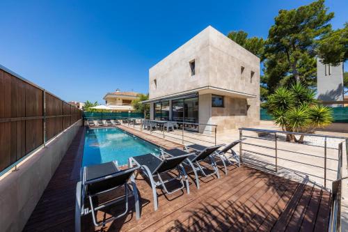 Villa Iola