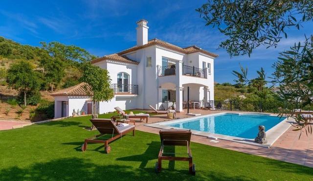 Villa Latina Golf Arcos de la Frontera by Ruralidays