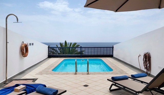 Villa 'Malvasia 22' with Sea View, Heated Pool, Balcony, A/C & Wi-Fi
