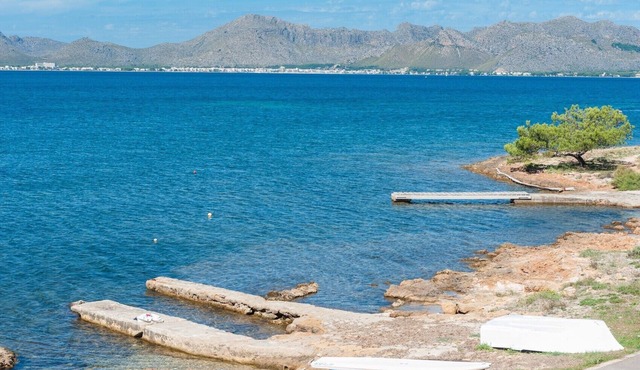 VILLA MANRESA - Chalet with sea views in Alcúdia - Manresa. Free WiFi.