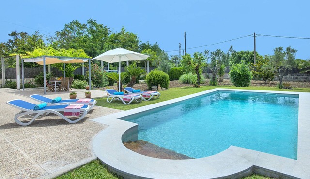 VILLA MARGARITA - 15 MIN WALK TO THE BEACH