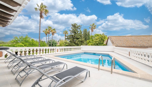Villa "Moli dels Reis" very close to Palma with pool, tennis court, a/c and Wi-Fi