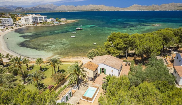 Villa Morer Vermell - newly renovated seafront retreat with private pool
