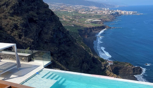 VILLA OCEAN II Luxe Infinity heated pool