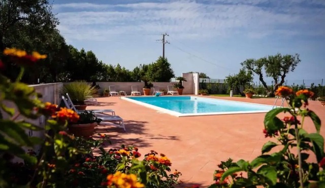 Villa "Resta with Pool and Spa", Sea View & Wi-Fi