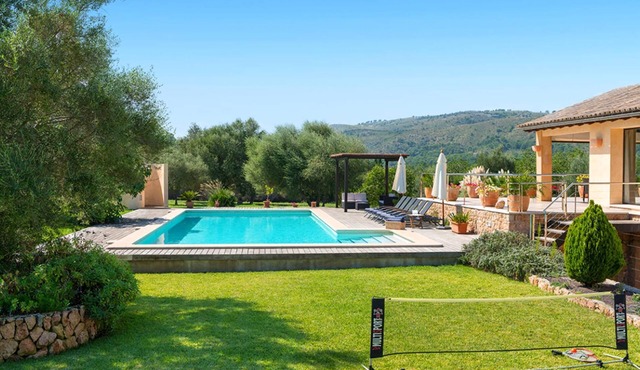 Villa S'airieta - Finca-Style Villa with Private Gardens Near Playa de Muro