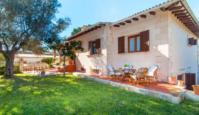 Villa Teix de Bonaire para 10, jardines y vista mar