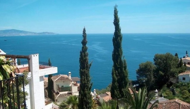 Villa with a stunning sea view, located by the poolside and close to the beach