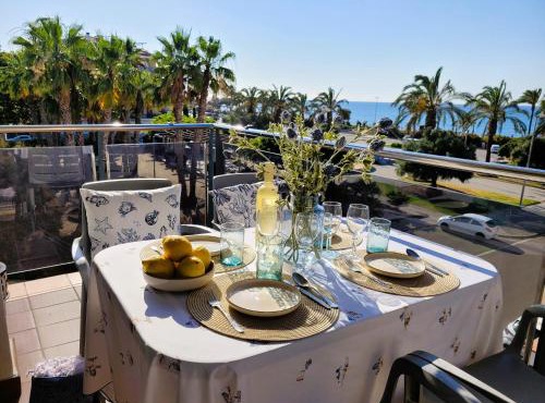 VistaMar Beautiful Apartment with Amazing Sea View, Pineda de Mar