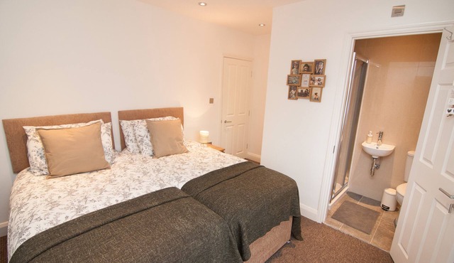 Warren House in great location with FREE parking space