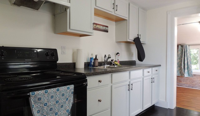 Welcome to Cowtown! Homey open concept 2 bedroom apartment.