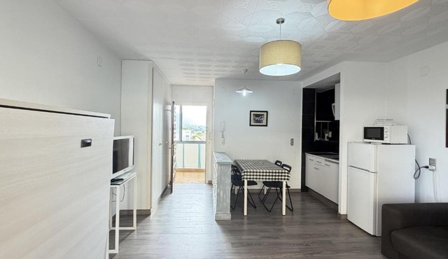 WELCS ESTUDIO 410 EMP con balcon y piscina comunitaria