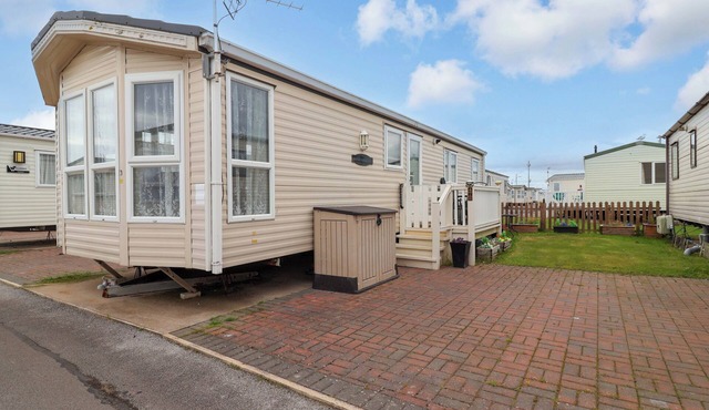 WINCHESTER - 478, family friendly, country holiday cottage in Towyn