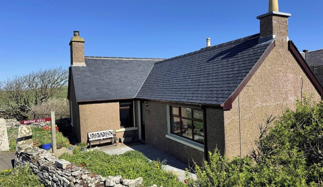 Withi-Gill - Bay of Ireland Views 50m From Beach