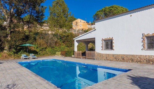 Wonderful private villa for 8 guests with private pool, A/C, WIFI, TV and pets allowed