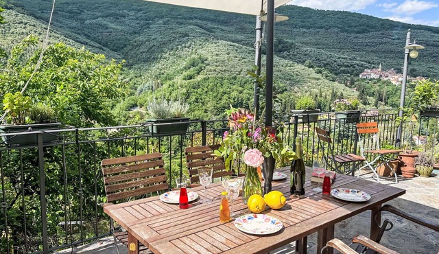 Wonderful villa for 6 guests with terrace