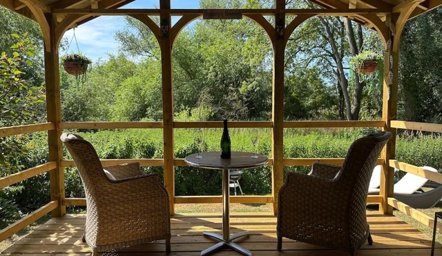 Woody Nook Annexe