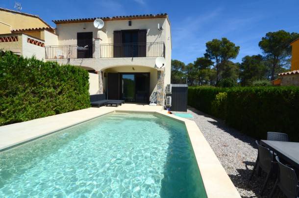 83 m² House ∙ 2 bedrooms ∙ 4 guests