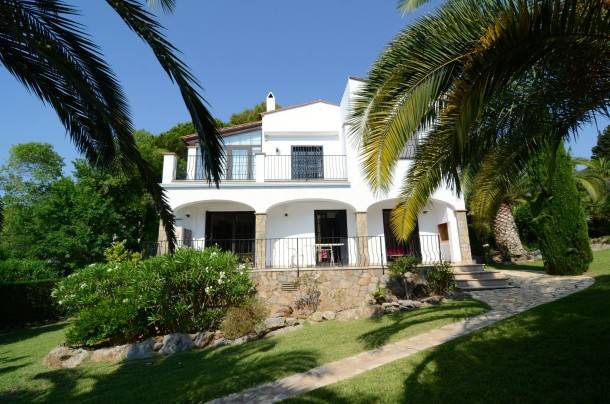 90 m² Apartment ∙ 3 bedrooms ∙ 6 guests