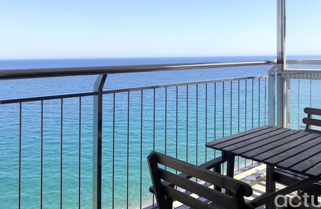 Elypalace 15-2 First sea line apartment