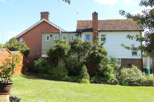 Harlow International Hostel 