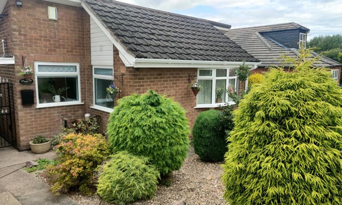 Skegby House | Split Level Bungalow - Sleeps4 - Close to walks