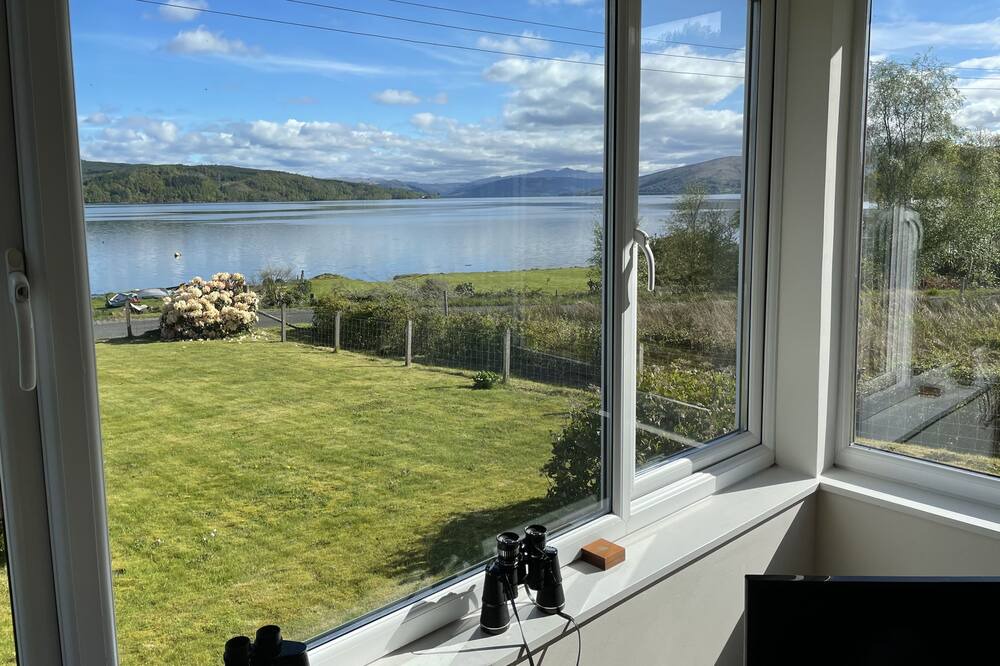 Cairndow Apartment | On the shores of Loch