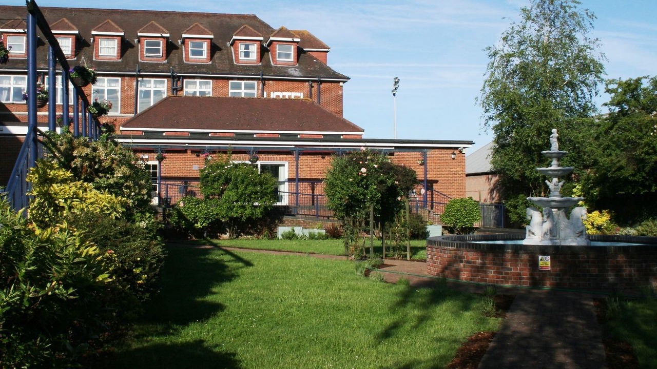Photo of Buildings in Purfleet