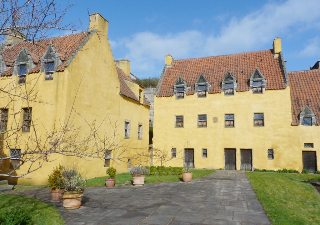 Photo of Buildings in Airth