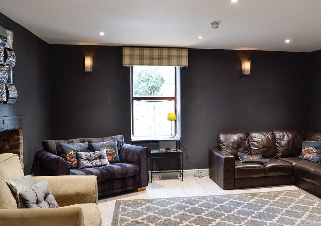 Photo of Livingroom in Mauchline