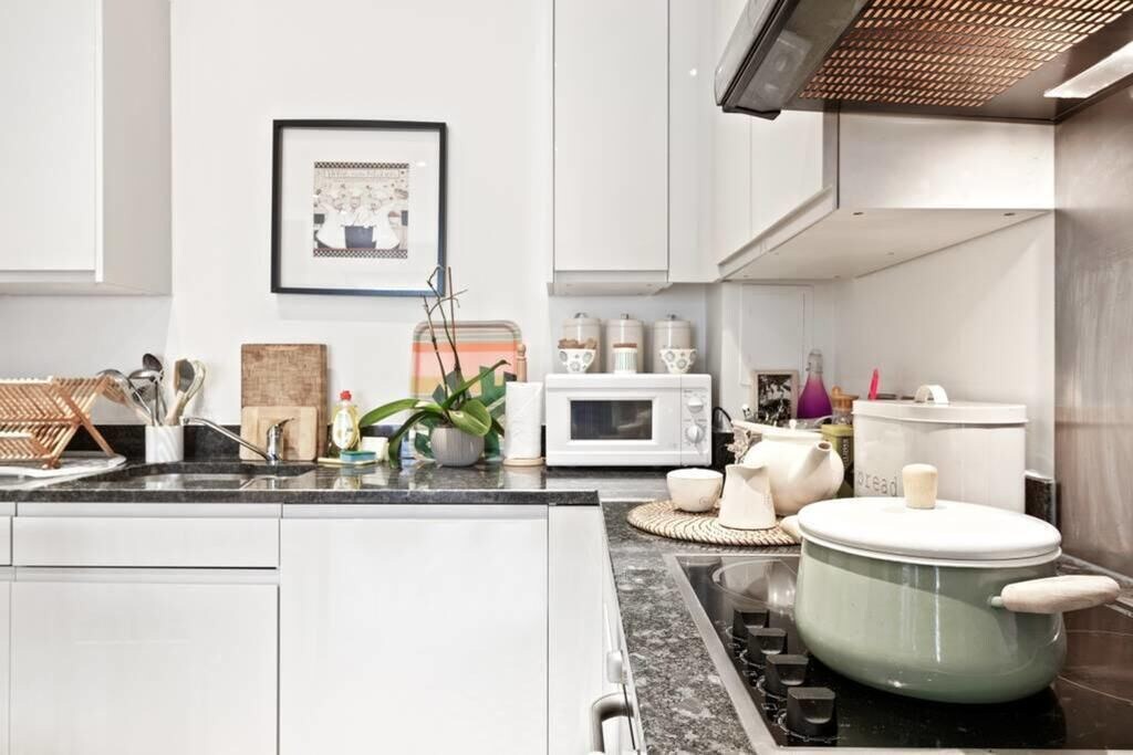 Photo of Kitchen in Newham