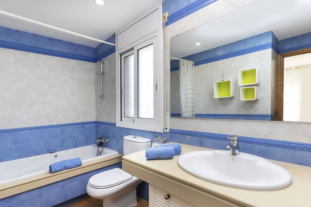 Photo of Bathroom in Mont Barbat