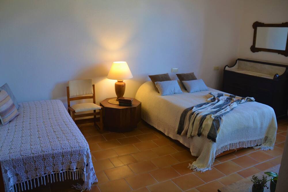 Photo of Bedroom in Tordera