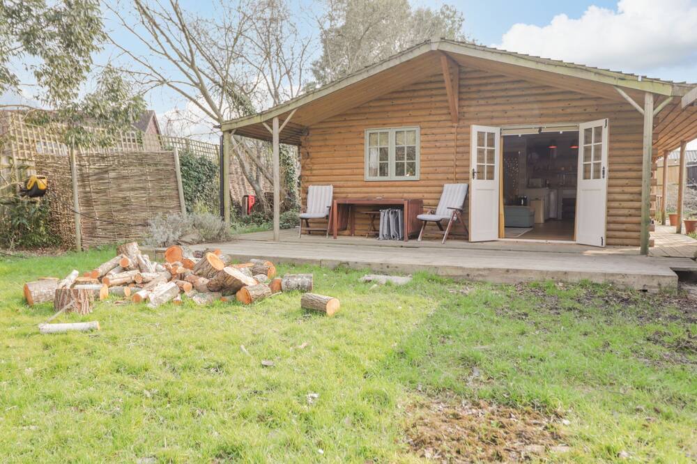 Photo of Outdoor in Abbess Roding