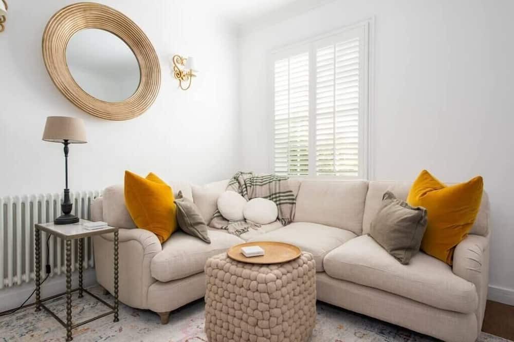 Photo of Livingroom in Long Melford
