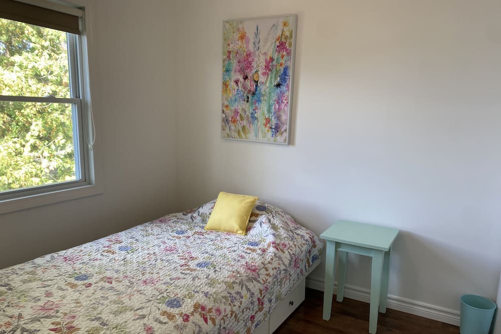Photo of Bedroom in Scugog